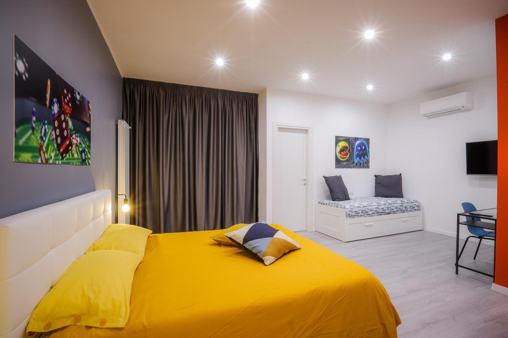 Napoli Games Apartments By Dimorra Esterno foto